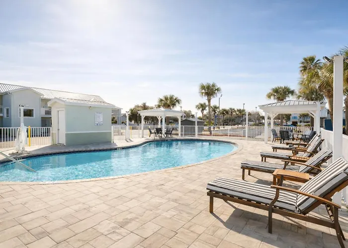 Destin Inn & Suites